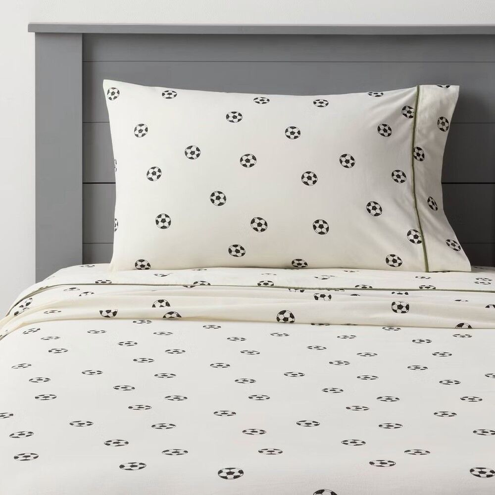 Queen Soccer Kids' Cotton Sheet Set Pillowfort™ Soccer Bedding